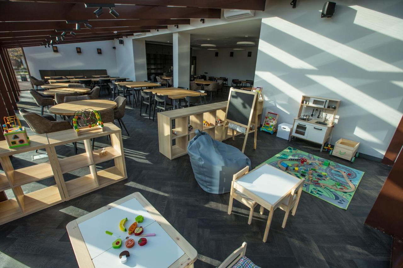 Baltas Gandras Hotel Naisiai Luaran gambar